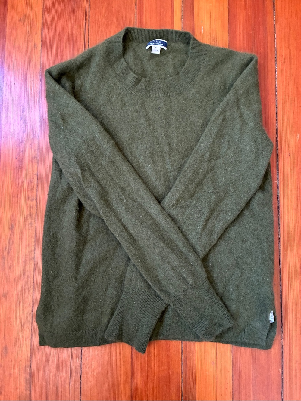 J. Crew 100% cashmere sweater fits like XS or XXS olive green quiet luxury